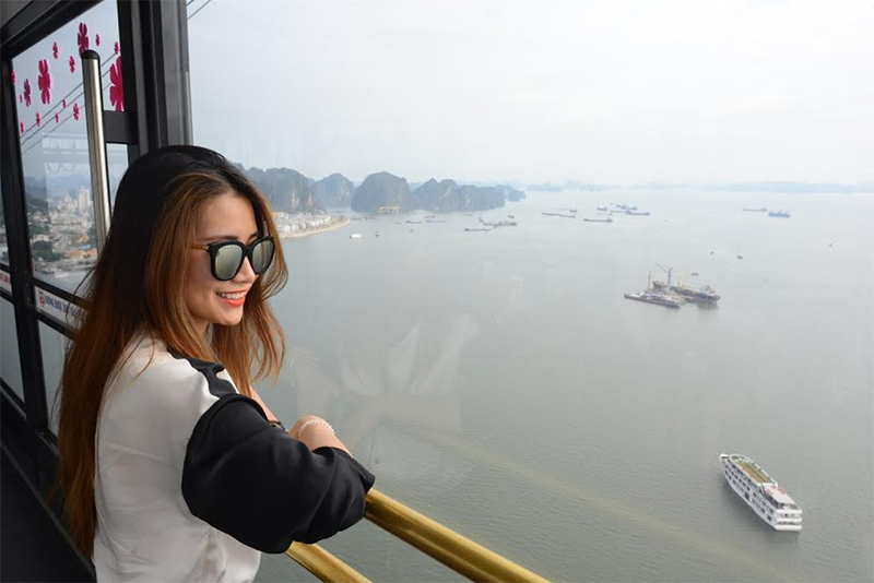 Vui chơi tại Hạ Long